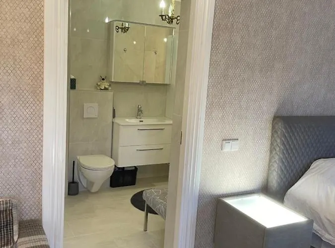 E & A Lossi 21/23 * Tartu